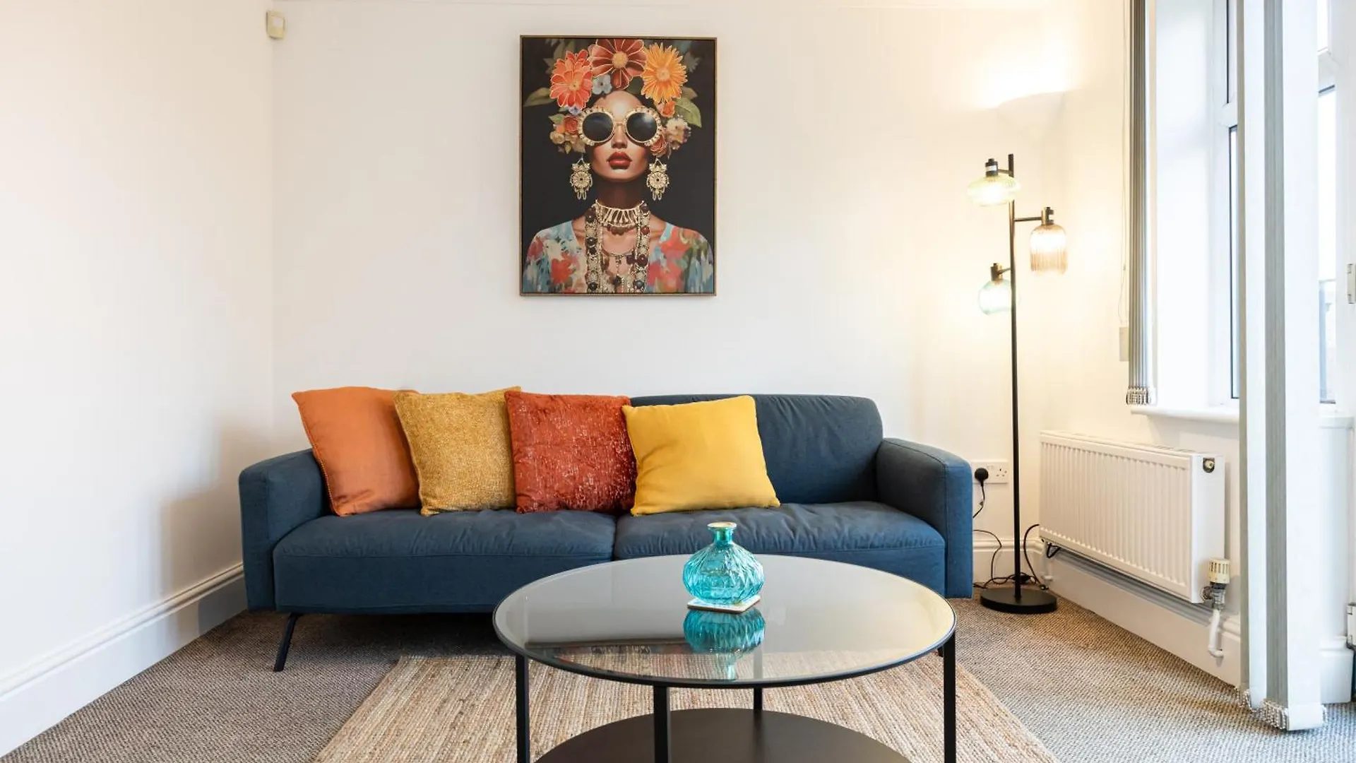 The Burton- Free Gated Parking Apartment Manchester